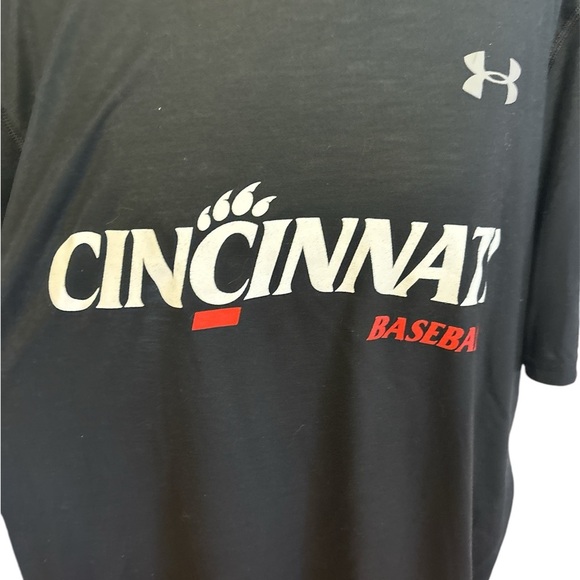Cincinnati Bearcats Baseball Under Armour Black Classic Logo Performance Tee - Picture 2 of 3
